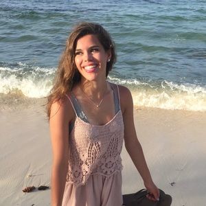 Meet your Posher, Chloe